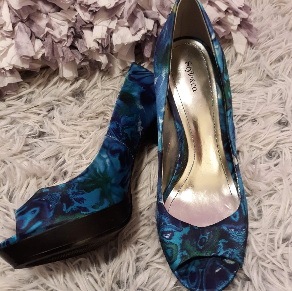 Heels open toed